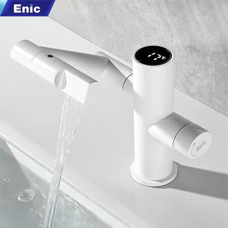 Vòi rửa đa năng Enic màu trắng hiện đại