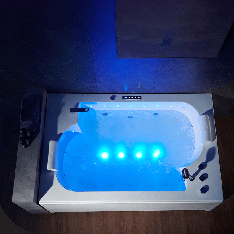 Bồn tắm massage Enic MC02