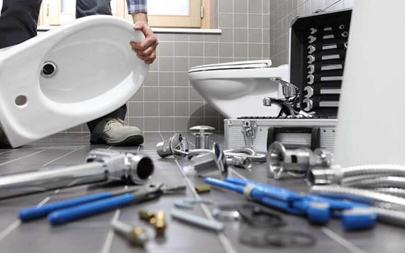 Chọn đơn vị thi công uy tín để đảm bảo chất lượng khi sửa nhà vệ sinh