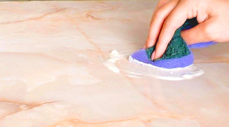Dùng baking soda vệ sinh sàn nhà 