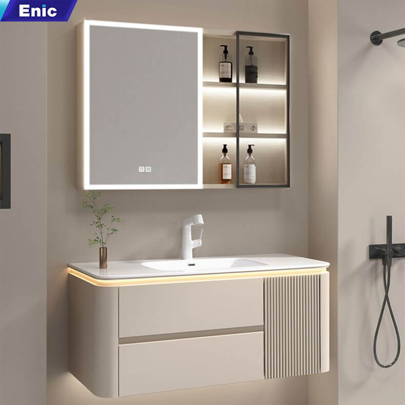 Tủ phòng tắm với gương soi đèn LED hiện đại