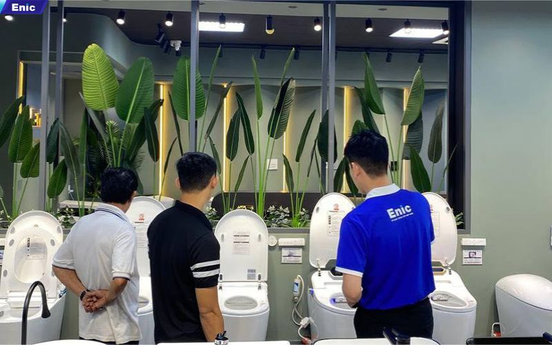 Trải nghiệm thực tế tại showroom thiết bị vệ sinh HCM Enic