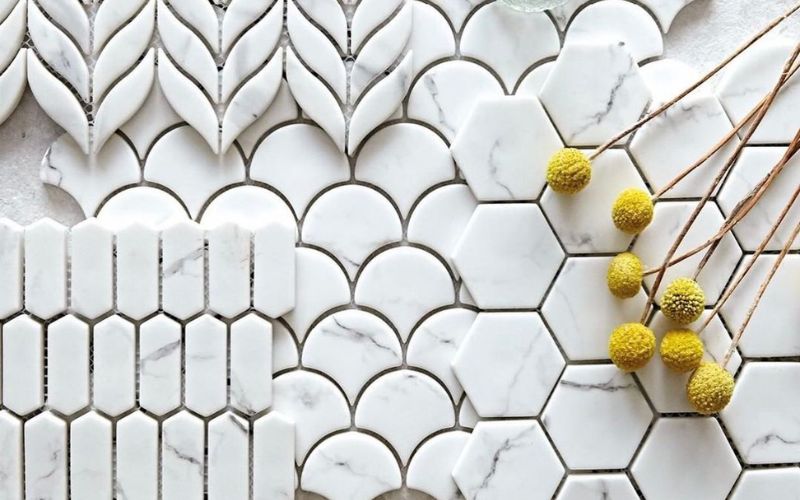 Gạch mosaic cần có sự tư vấn về khoảng cách của chuyên gia