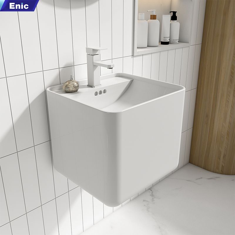 Lavabo treo tường là loại chậu rửa được gắn trực tiếp lên tường