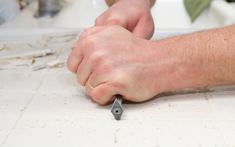 Phục hồi men của gạch để đảm bảo tính thẩm mỹ