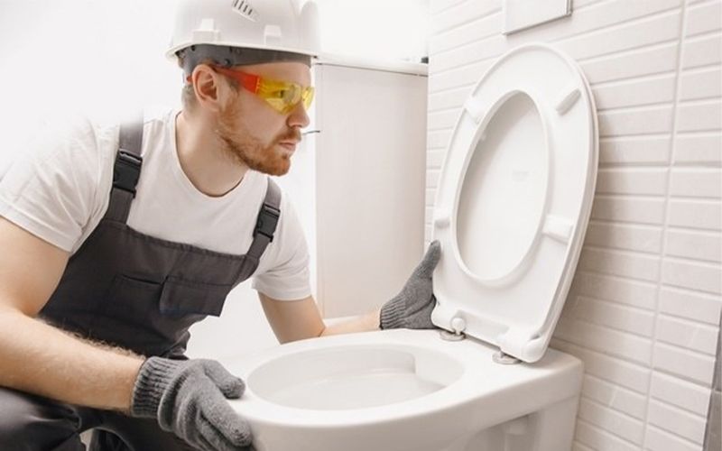 Các yếu tố làm ảnh hưởng đến đơn giá nhân công lắp đặt thiết bị vệ sinh