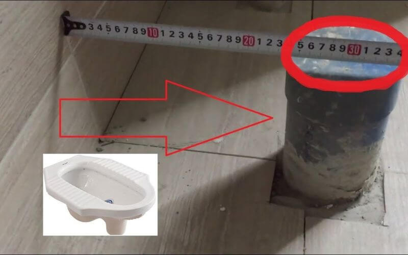 Lắp bồn cầu xổm vào tâm thoát