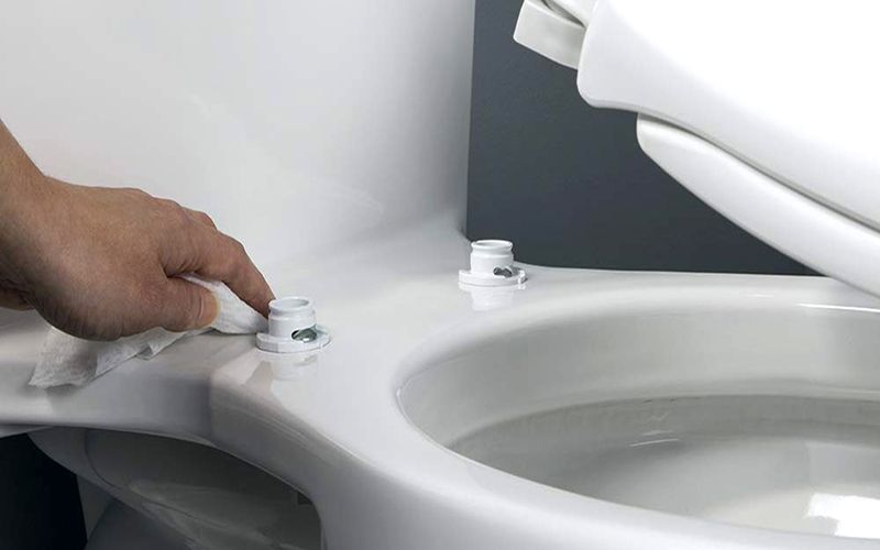 Nguyên nhân làm cho nắp bồn cầu bị hỏng