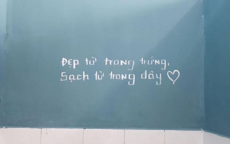 Câu nhắc nhở trong nhà vệ sinh độc đáo 