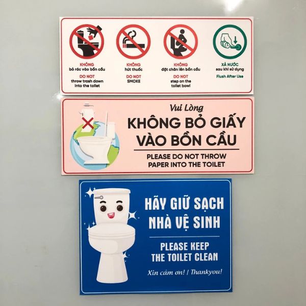 Đặt biển nhắc nhở ở nơi dễ nhìn, ngang tầm mắt 