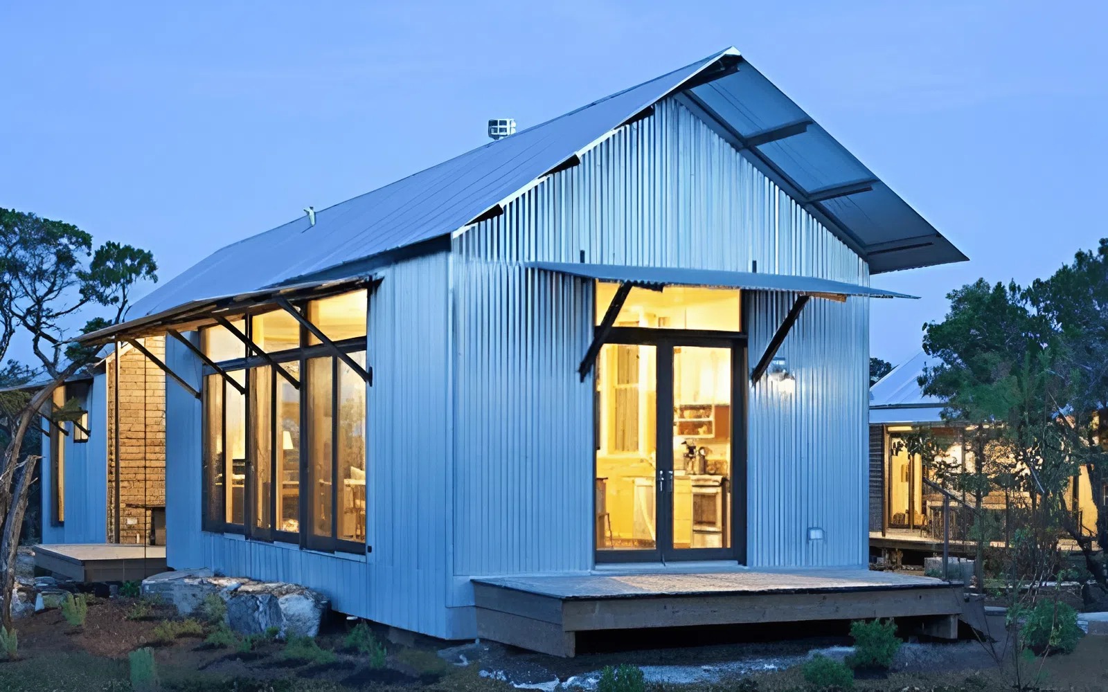 Mẫu nhà tiền chế đẹp cấp 4 hiện đại bằng thép