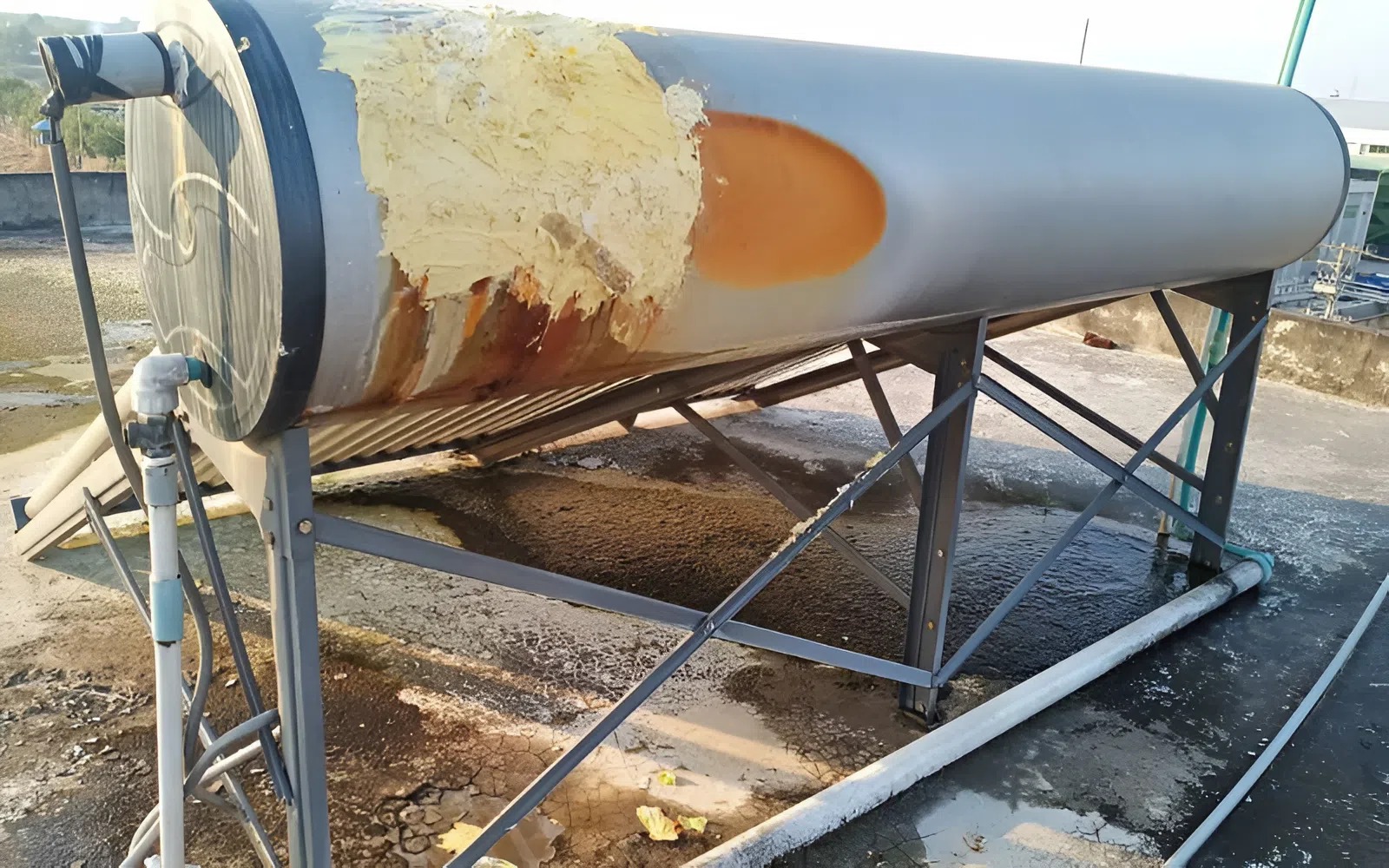 Khi nào cần thay bình bảo ôn năng lượng mặt trời 