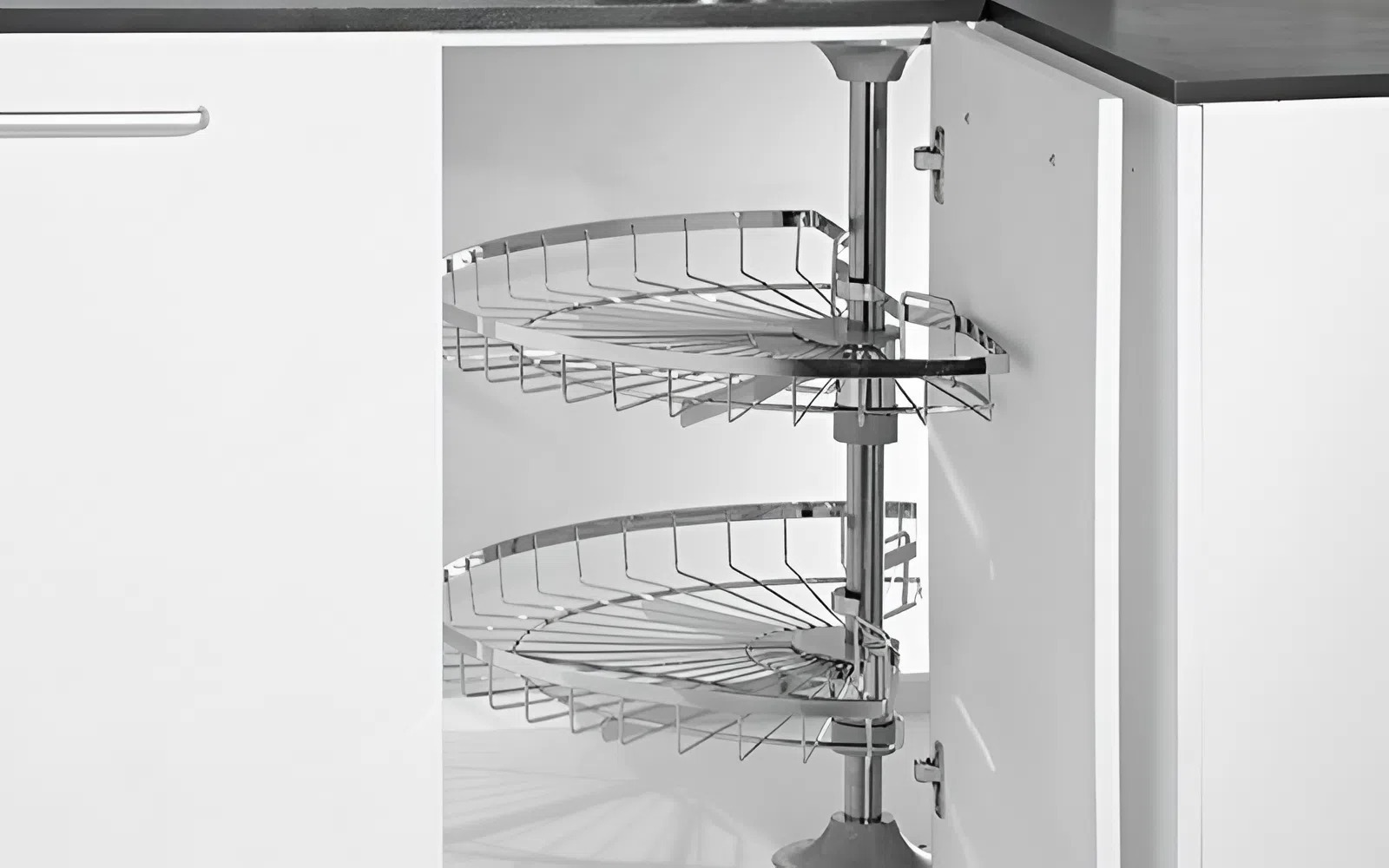 Mâm xoay góc tủ bếp