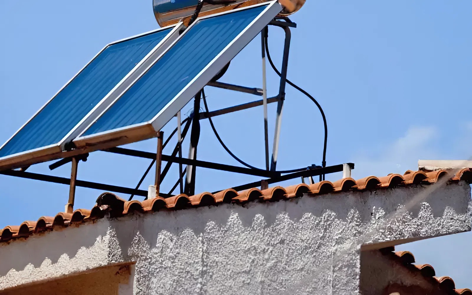 Đường ống nước từ máy xuống vòi sinh hoạt bị nghẹt