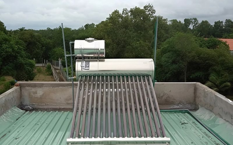 Lợi ích khi lắp bình phụ máy nước nóng năng lượng mặt trời 