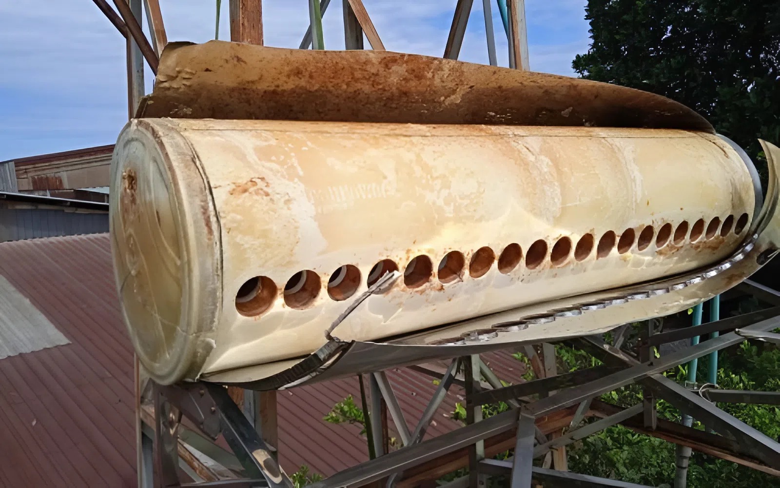 Máy bị bám cặn lâu ngày