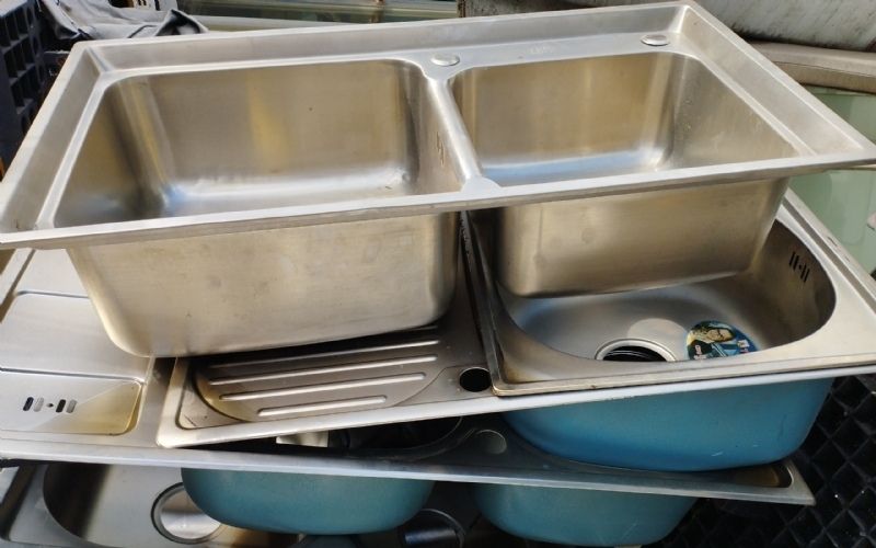 Kiểm tra kỹ bề mặt inox 