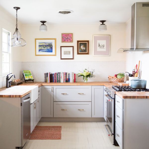 Kệ bếp tone trắng trẻ trung 