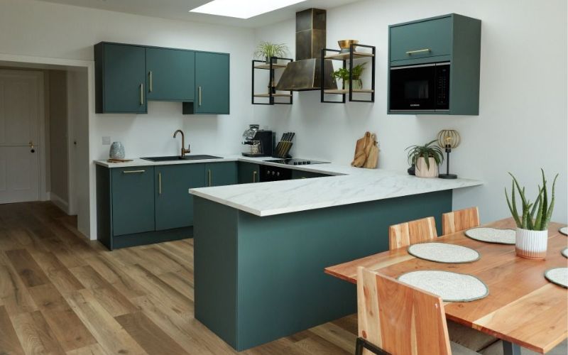 Thiết kế bếp hình chữ u 