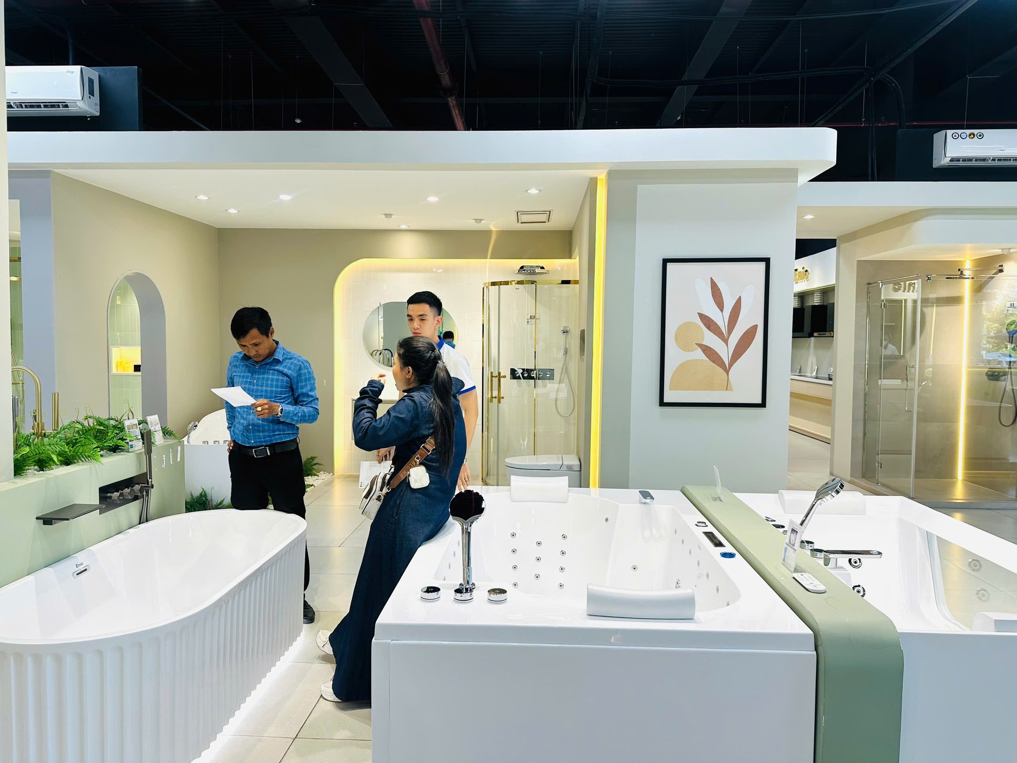 Enic tư vấn mua sắm chuyên nghiệp